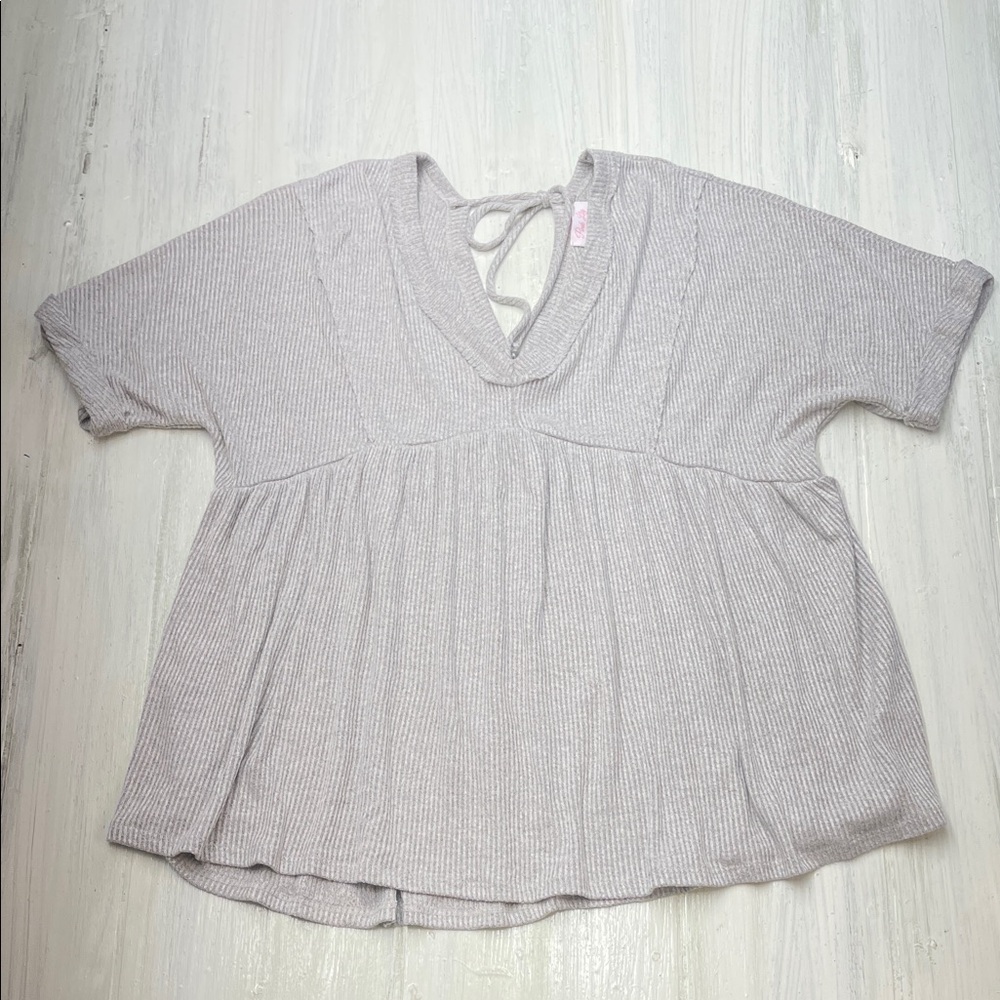 💚5/$25 SALE!💚 Pink Lily Light Gray Ribbed Short Sleeve Top Sz S